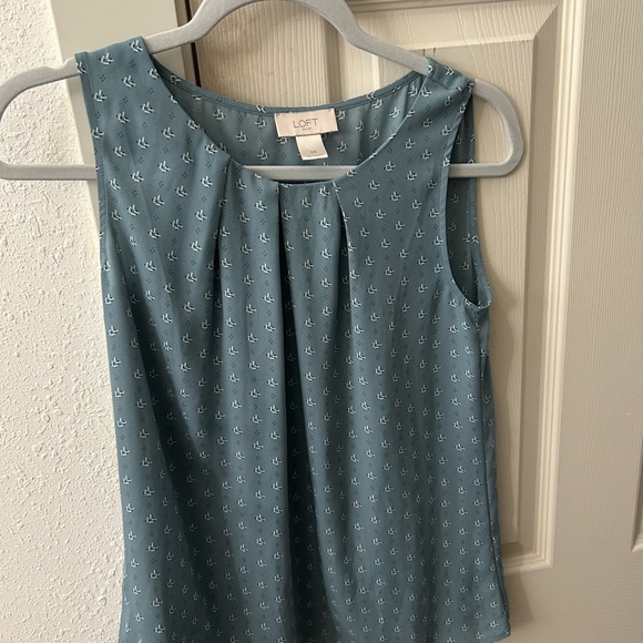 Loft sleeveless blouse XS blueish mint color - Picture 1 of 2